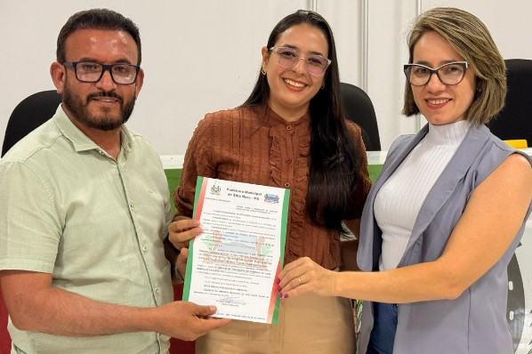 Prefeitura empossa 26 Diretores Escolares e Coordenadores Administrativos da rede municipal de...